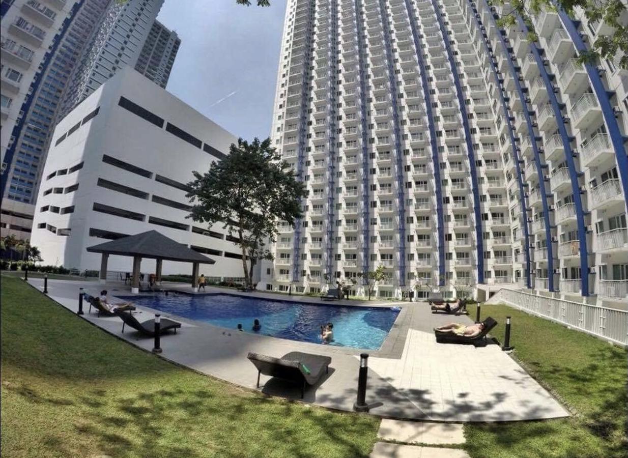 Grass Residences Tower 5 Manila Exterior photo